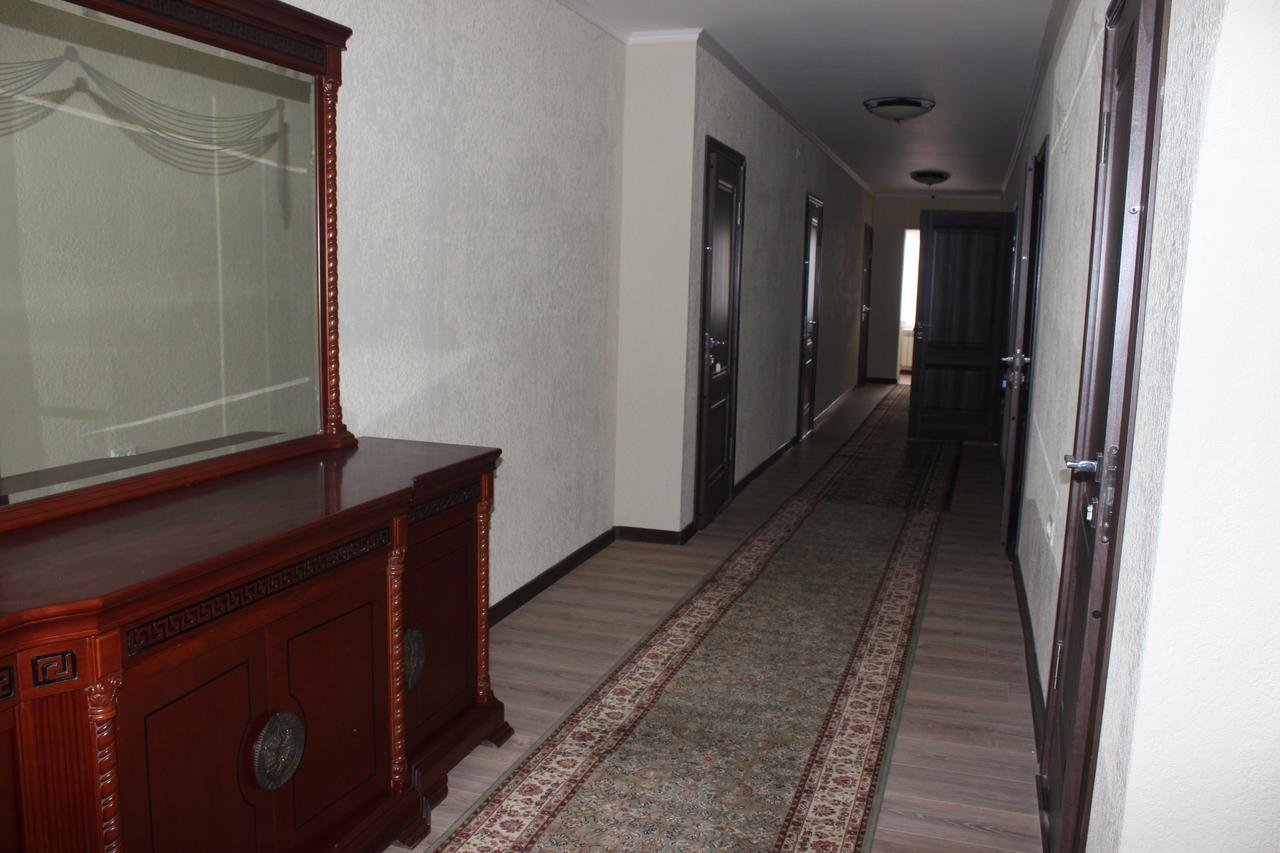 Mount Yard Karakol Hotel Exterior foto